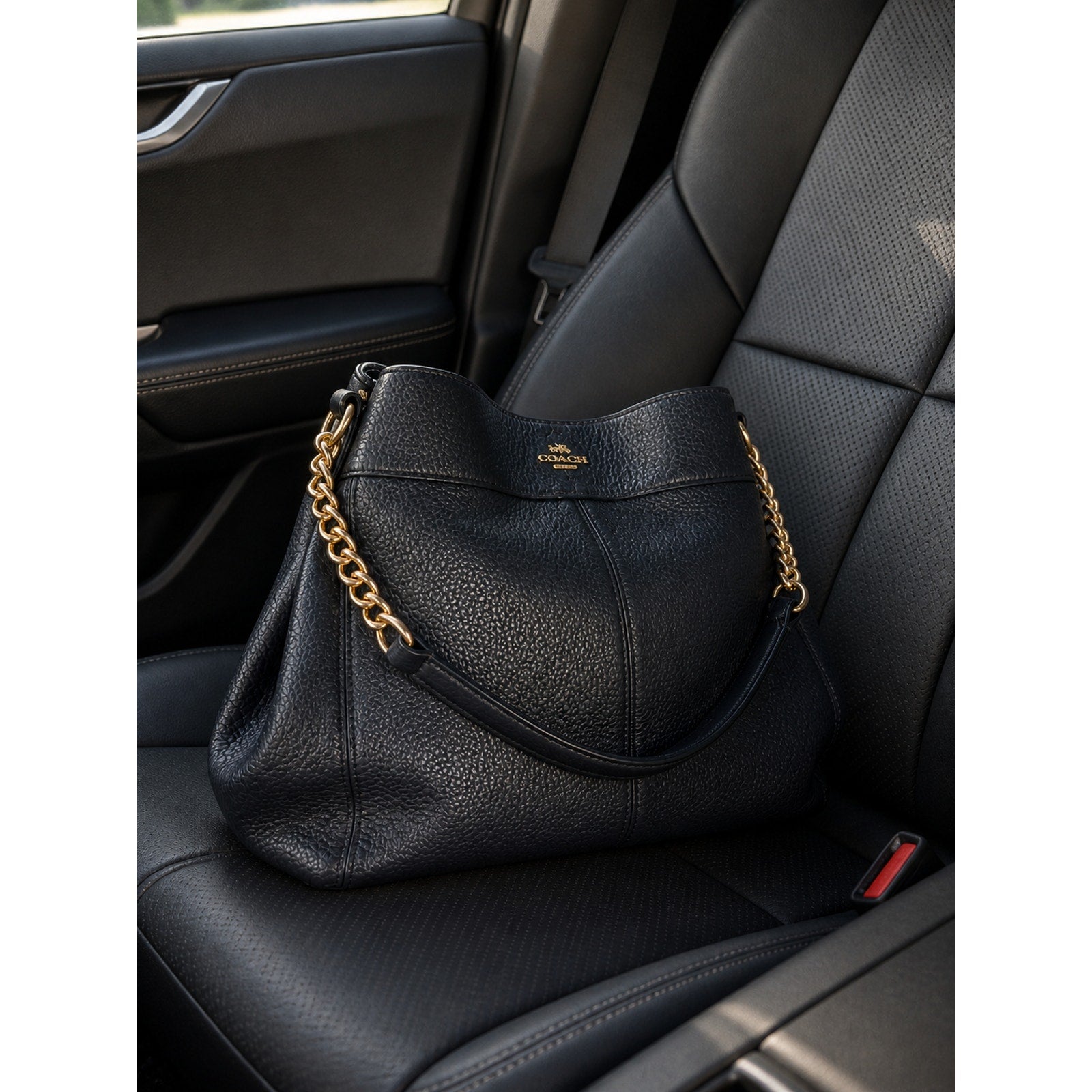 Coach Lexy Black Pebbled Leather Chain Shoulder Bag Gold Hardware Purse