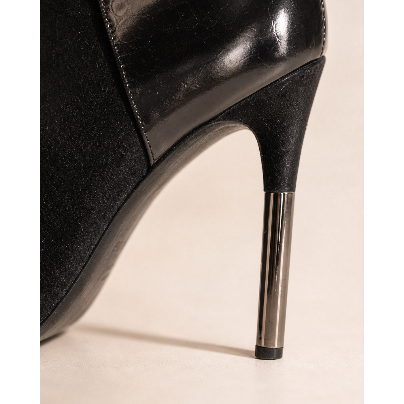 Sigerson Morrison Suede Colorblock Ankle Boots Black Women’s Size 8