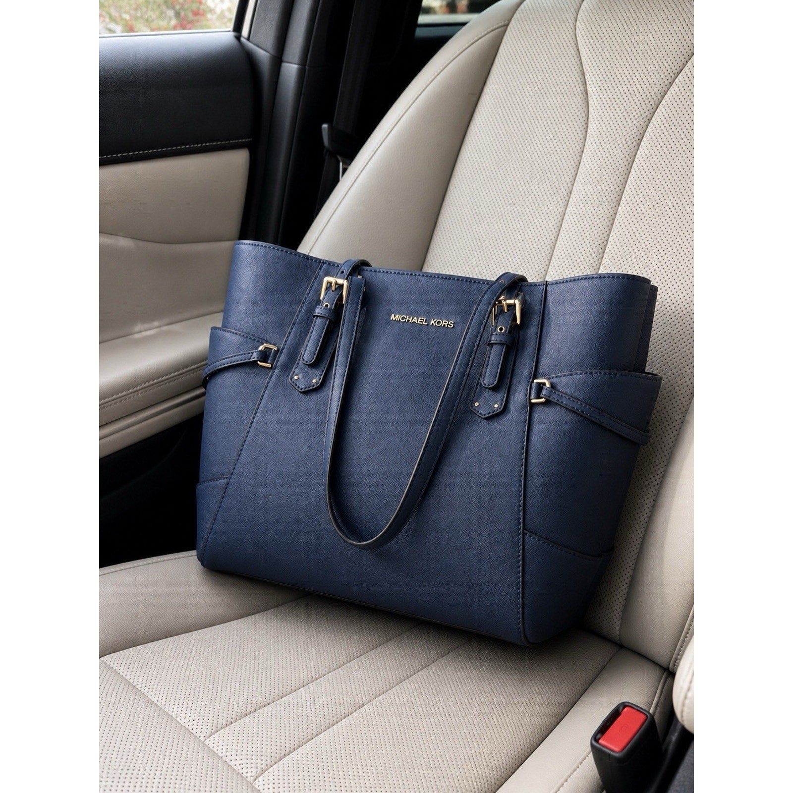 Michael Kors Voyager Navy Leather To Michael Kors Voyager Navy Leather Tote Bag Gold Hardware Large te Bag Gold Hardware Large