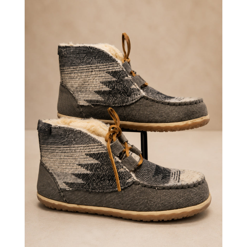 Minnetonka Torrey 40144 Gray Suede Southwestern Moccasin Boots Women's 7