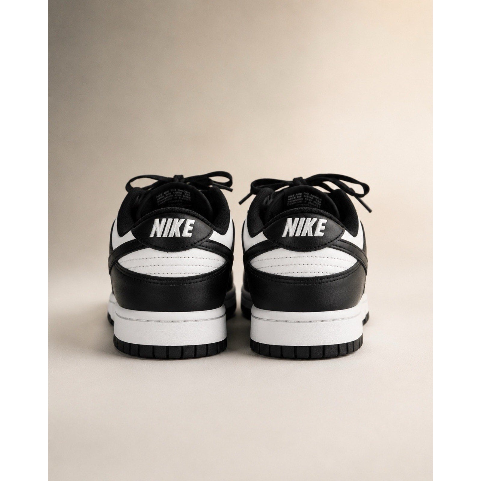 Nike Dunk Low Retro Panda Men’s Size 9 Black White Leather Sneakers