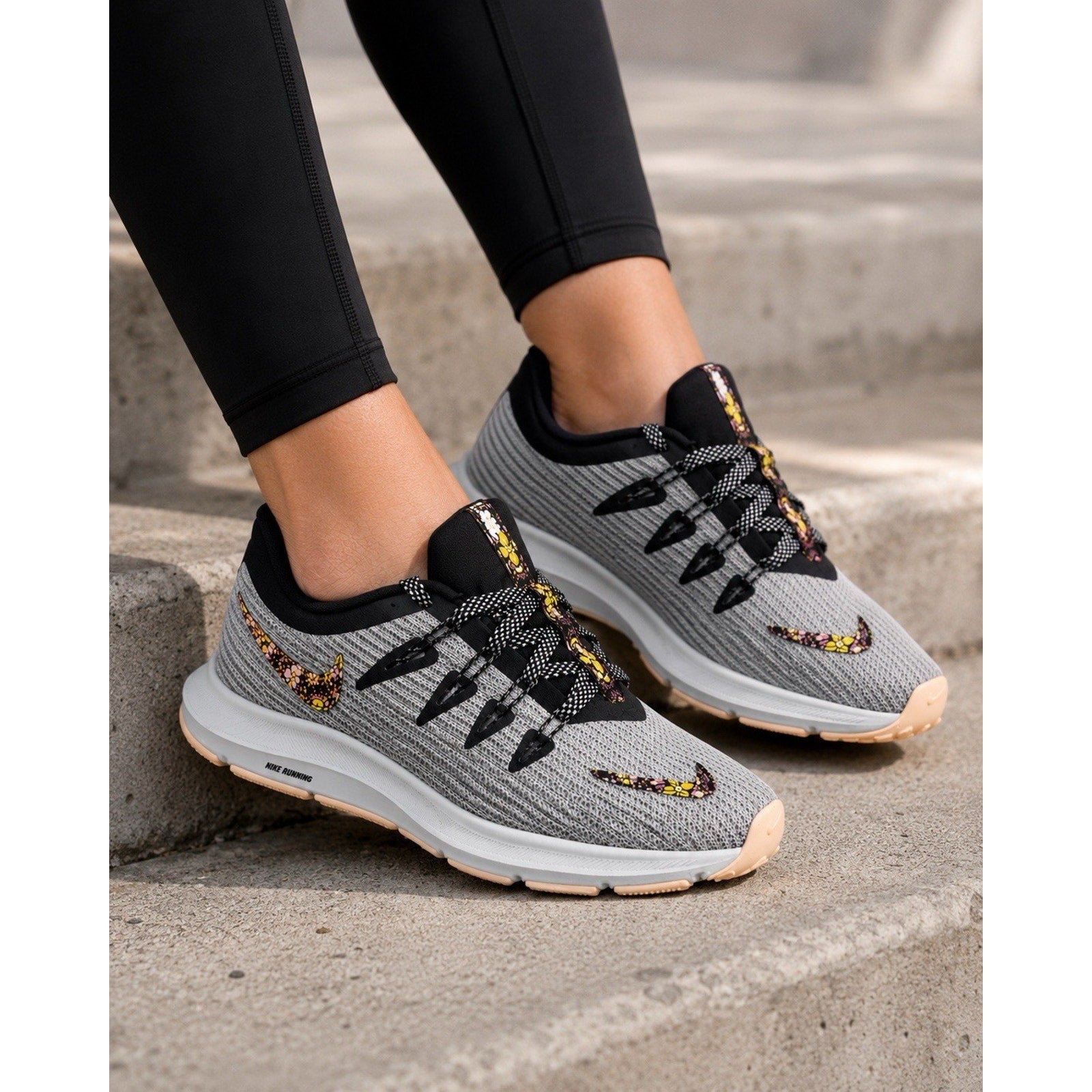 Nike Quest SE Women’s Running Shoes Gray Floral BQ9267 Size 9.5