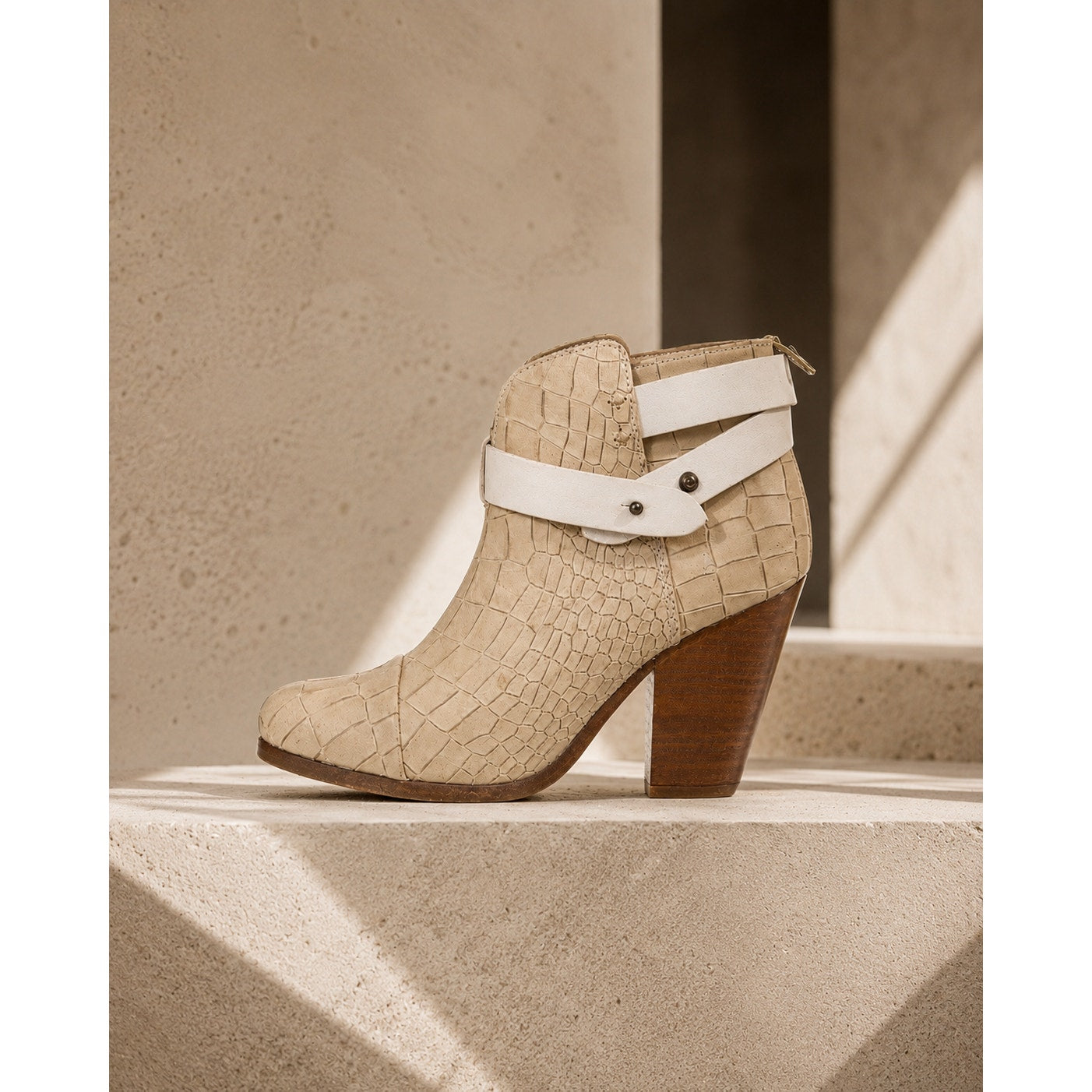 Rag & Bone Leather Ankle Boots Cream Embossed Wrap Strap Women’s 6.5