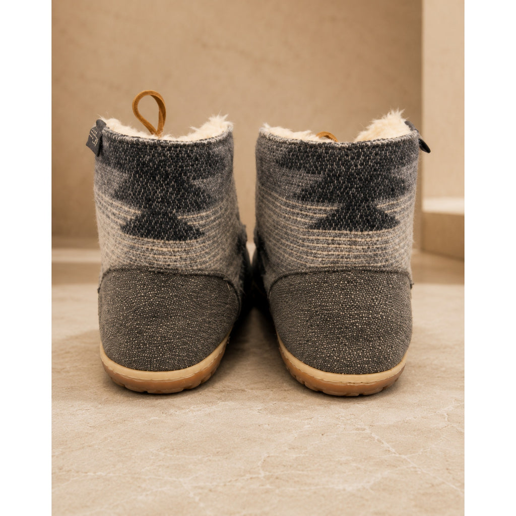 Minnetonka Torrey 40144 Gray Suede Southwestern Moccasin Boots Women's 7
