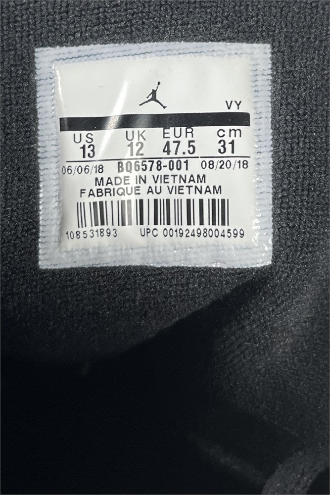 Air Jordan 1 Mid black red size 13 size label BQ6578-001