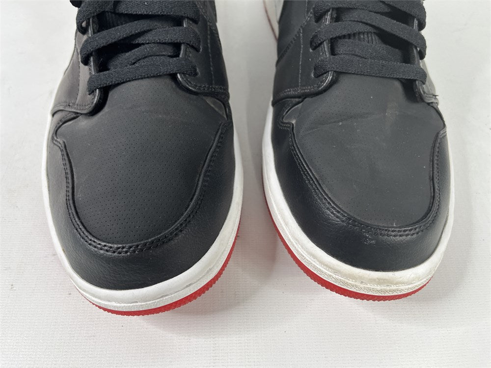 Air Jordan 1 Mid black red size 13 toe view