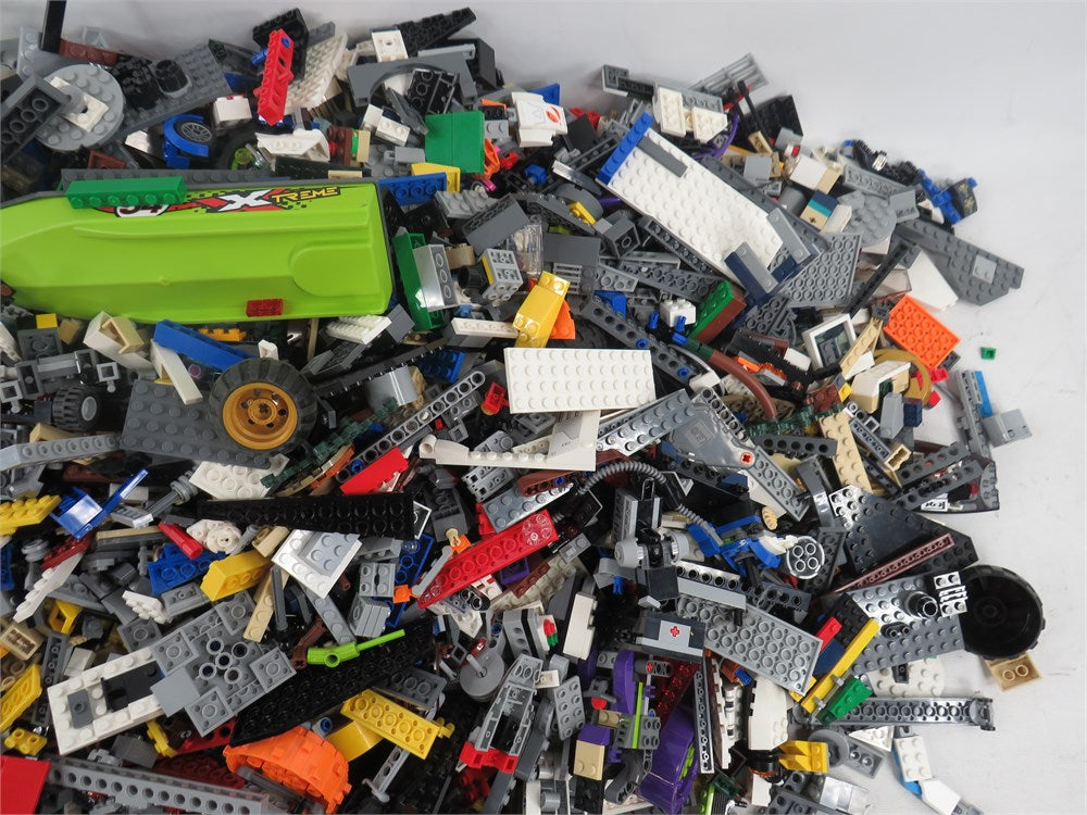 Mixed building bricks source lot for 5 lb random mix view 4