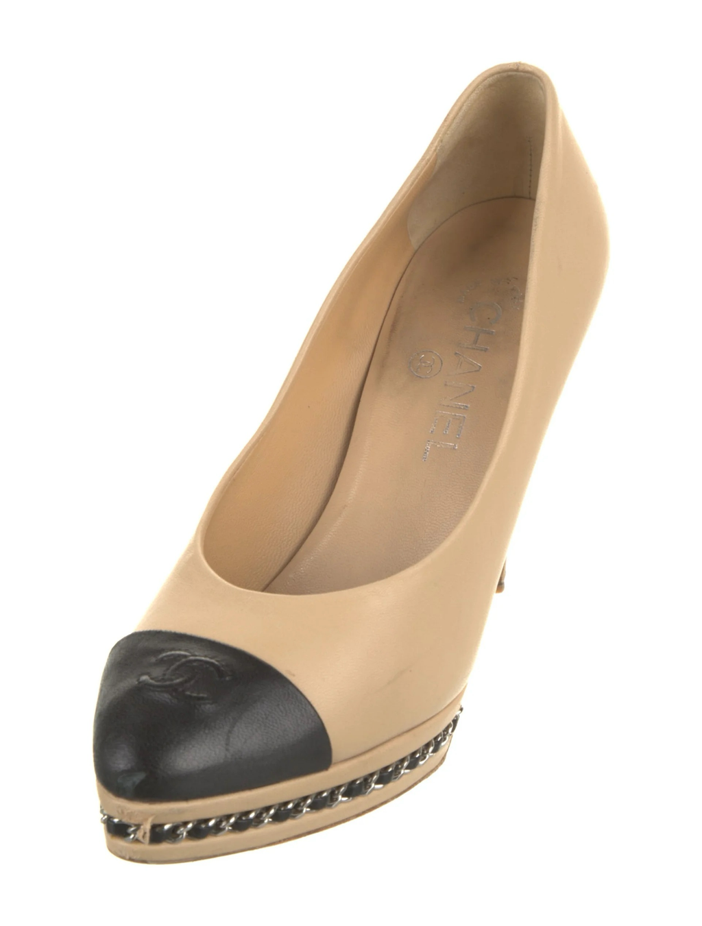 Chanel Interlocking CC beige leather pumps women's angled front view