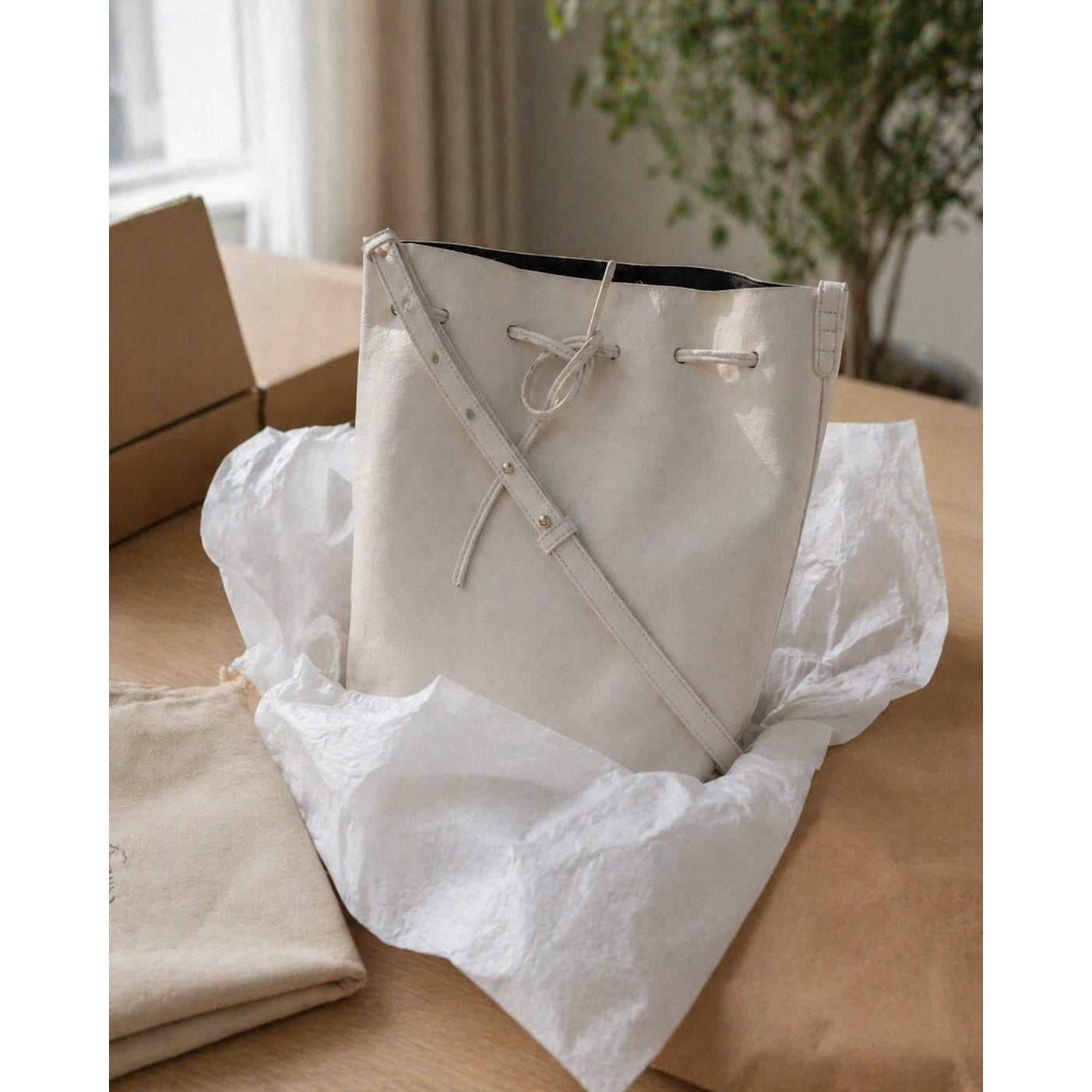 Mansur Gavriel Bucket Bag White Leather Drawstring Shoulder Crossbodyebay form