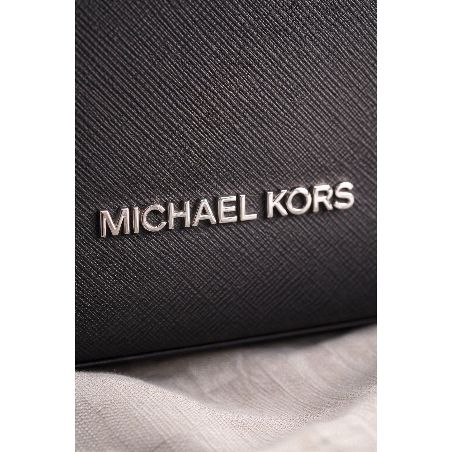 Michael Kors Suri Medium Saffiano Leather Bucket Bag Black Crossbody