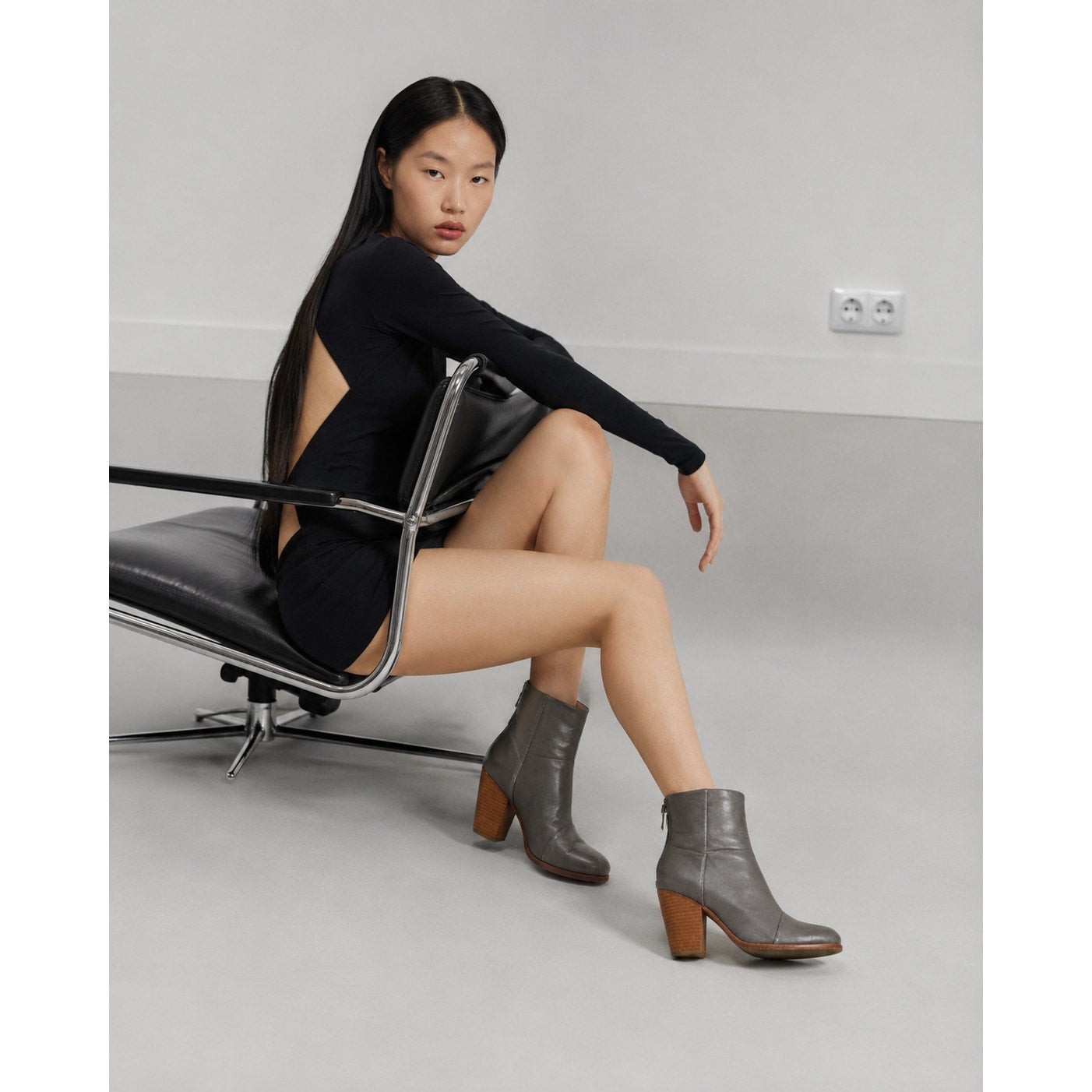 Rag & Bone Leather Ankle Boots Gray Stacked Heel Women’s Size 6